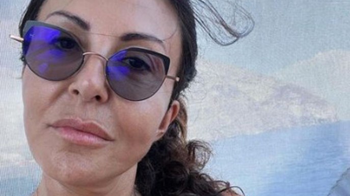 Sabrina Ferilli si mostra senza trucco su Instagram: a 58 anni è spettacolare
