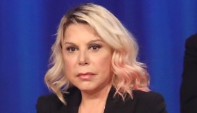 “Credevo nell’amore”: la replica velata di Anna Pettinelli alle foto dell’ex