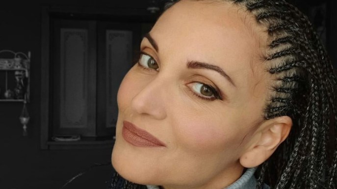 Addio ad Anna Rita Luceri: chi era la comica di “Zelig” morta a 48 anni