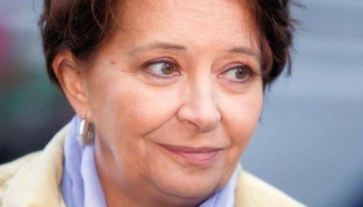 Lutto a “Un posto al sole”, addio a Carmen Scivittaro. Il dolore di Alberto Rossi