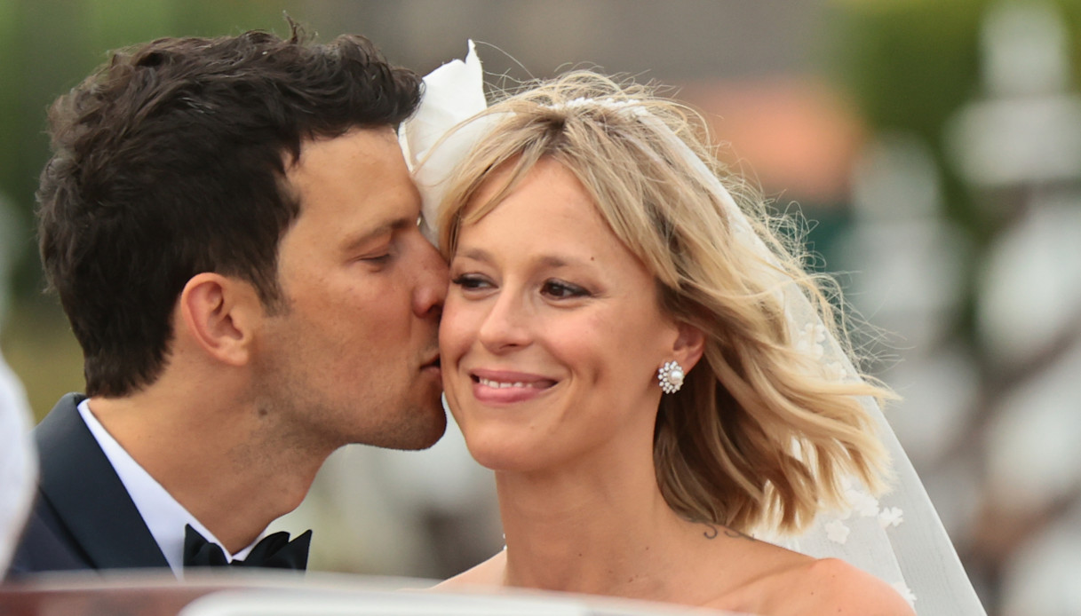 Federica Pellegrini, l’abito per il party di nozze è una tuta bianco candido