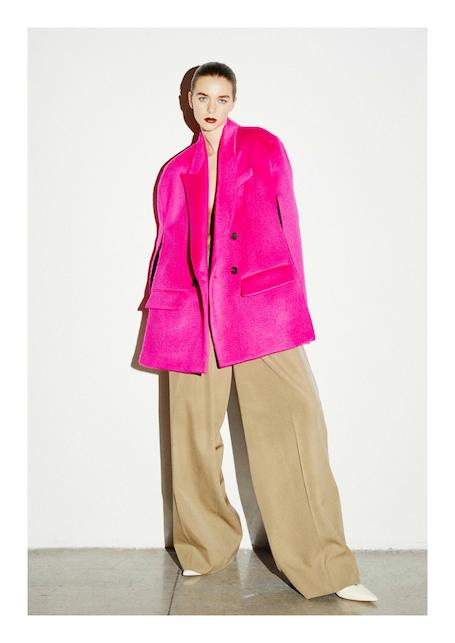 Fucsia in autunno: idee di look e di stile