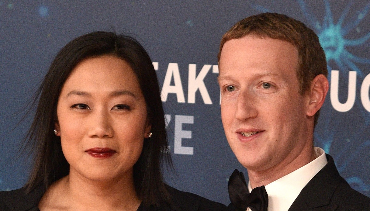 Mark Zuckerberg papà per la terza volta: sua moglie Priscilla Chan è incinta