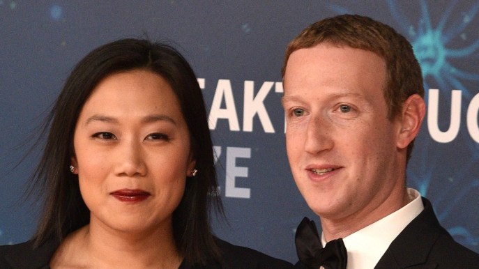 Mark Zuckerberg papà per la terza volta: sua moglie Priscilla Chan è incinta