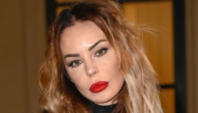 Nina Moric, problemi di salute. Su Instagram: “Questo dolore fisico mi sta consumando”