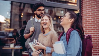 Non vi piacete mai nelle foto? Ci sono delle ragioni psicologiche ben precise