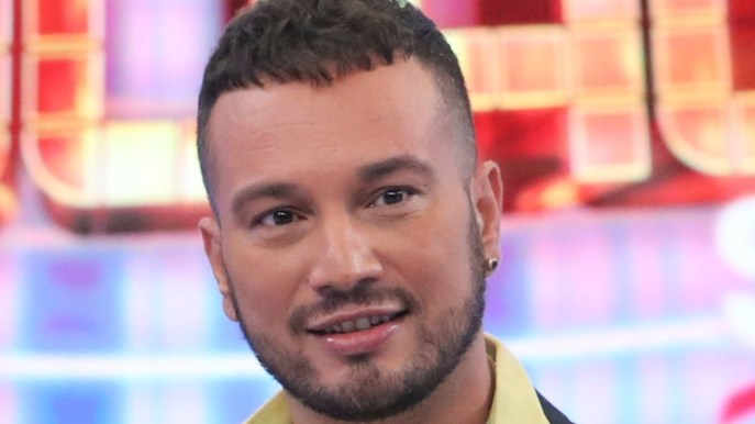 “Tale e Quale Show”,  l’ex “Amici” straccia tutti ed emoziona: la dedica alla mamma