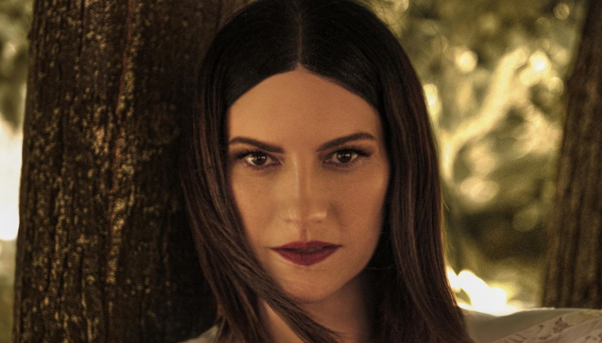 Laura Pausini: “Non volevo essere strumentalizzata”. La verità su “Bella Ciao”