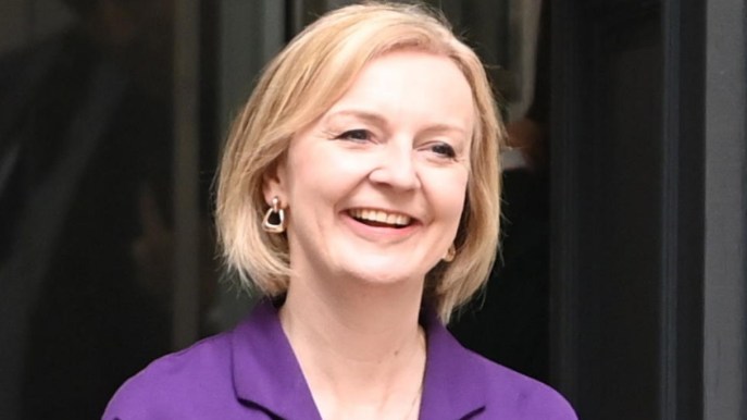 Chi è Liz Truss, premier britannica (solo per 45 giorni) e cosa fa suo marito