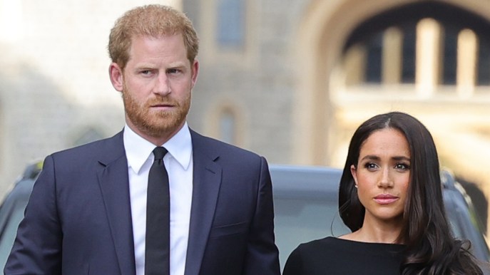 Meghan Markle e Harry, prima foto con Re Carlo III: si ignorano totalmente