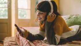 8 podcast da non perdere su sesso e relazioni