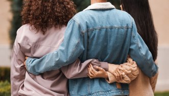 Non vi piacete mai nelle foto? Ci sono delle ragioni psicologiche ben precise