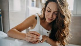 5 smalti ad asciugatura super rapida di cui non potrai più fare a meno