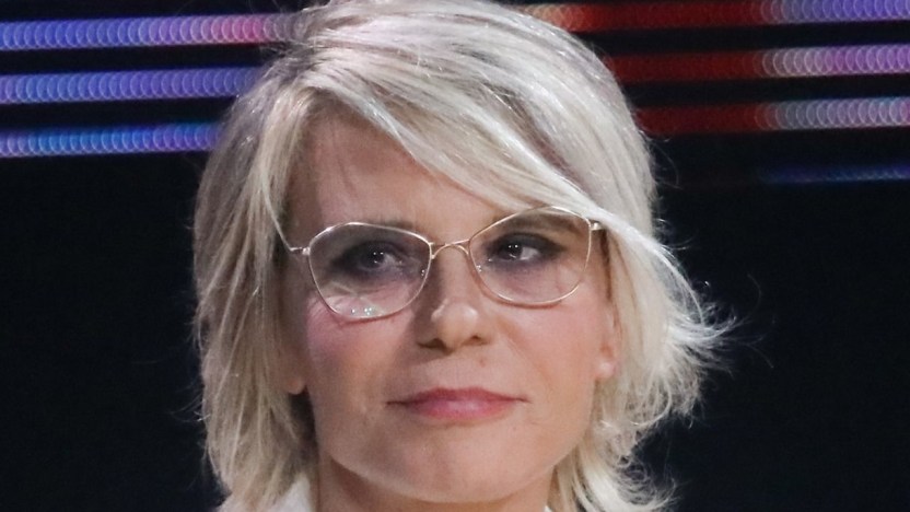 “Tu Sì Que Vales”, Maria De Filippi stufa delle provocazioni. E difende tutte le donne