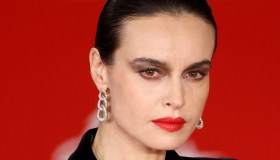 Rome Film Fest, Kasia Smutniak dark lady sul red carpet: con lei la figlia Sophie Taricone