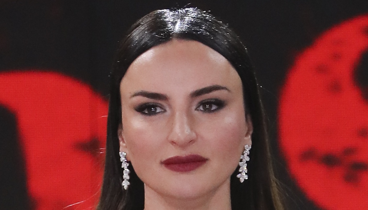 “Amici 2022”, Wax offende pesantemente Rudy Zerbi. E Arisa interviene