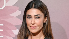 “Le Iene”, Belen si taglia i capelli in diretta: il gesto per le donne iraniane