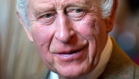 Carlo non regge, è al collasso: caos a Palazzo. William e Kate Middleton preoccupati