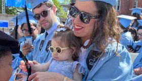 Julia si laurea con la sua bimba in braccio: “È lei il mio più grande risultato”