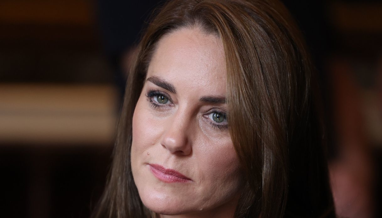 “Harry ha fatto piangere Kate”. E con Meghan corre ai ripari: il tentativo disperato