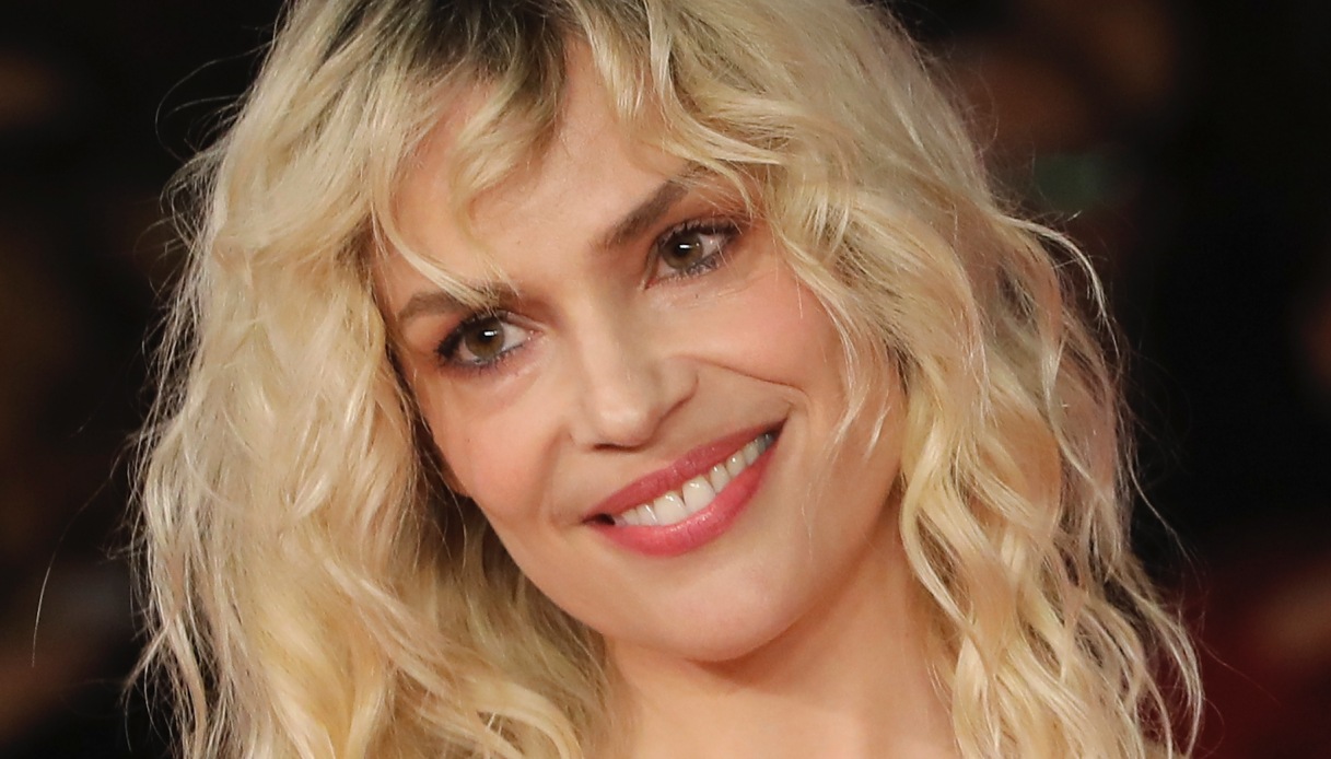 Micaela Ramazzotti, un amore più forte di ogni ostacolo: “Paolo è la fortuna della mia vita”