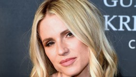 Michelle Hunziker su Instagram: “E questa è una nonna?”. A 45 anni batte tutte