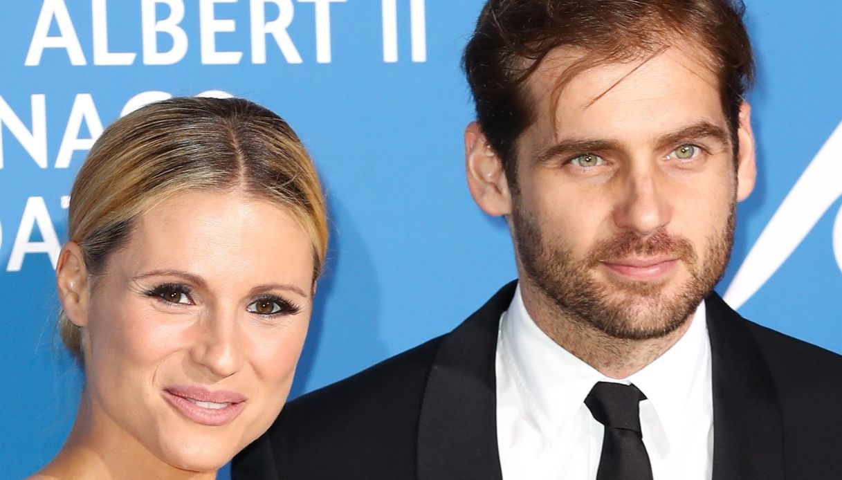 Michelle Hunziker su Instagram: “Amore totale”. Così si riavvicina a Trussardi