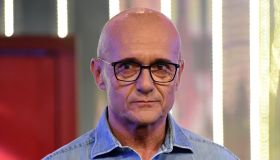 Il “GF Vip” non si ferma e raddoppia: lo scontro con “Ballando con le stelle”