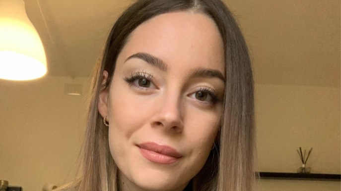 La storia di Alice Manfrini, la tiktoker che raccontava il cancro sui social