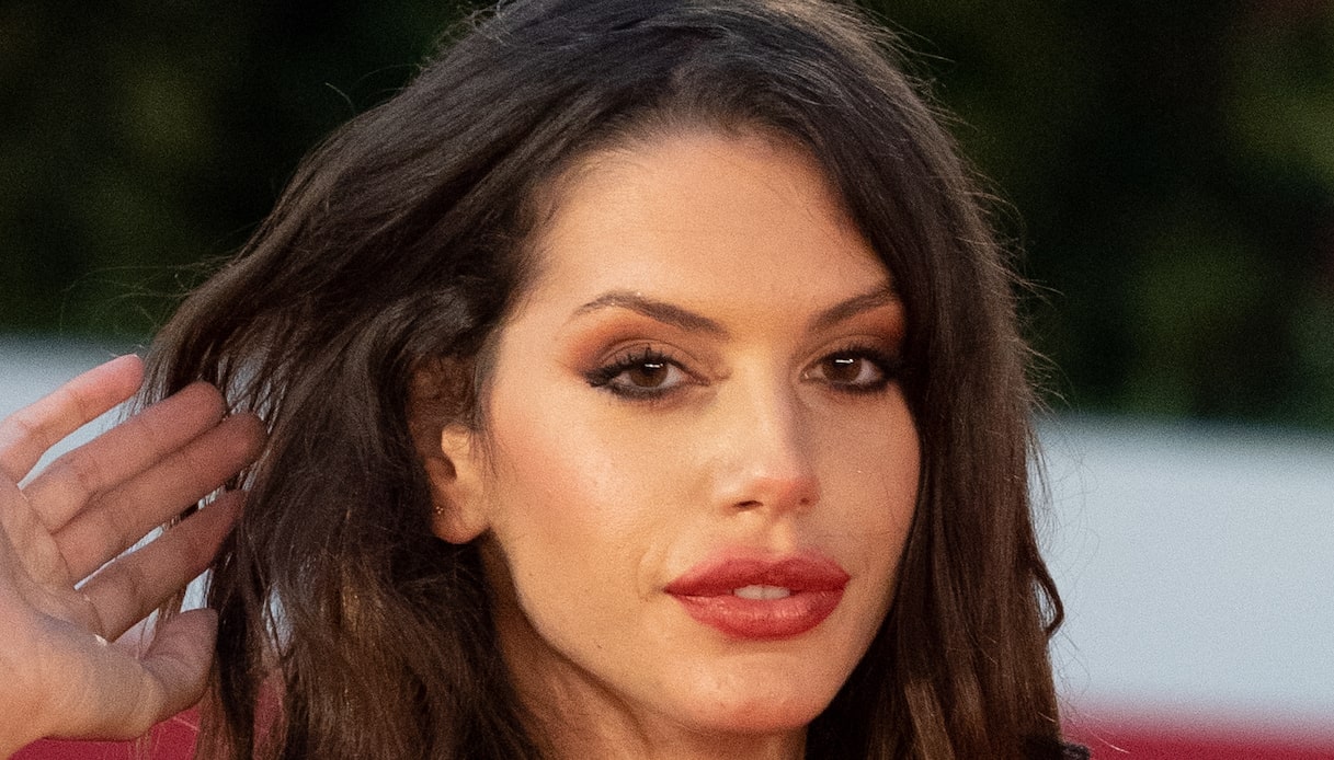 “GF Vip”, Antonella Fiordelisi e le dure accuse dell’ex fidanzato: “Teatrino organizzato dal padre”