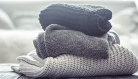 Come piegare i maglioni velocemente