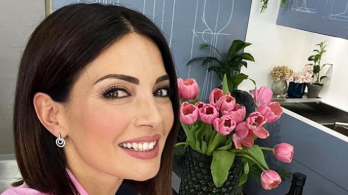 Alessia Mancini, l’ex velina cambia vita: il suo primo libro è già un best seller