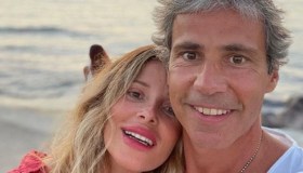 “Lui è ancora innamorato”. Alessia Marcuzzi, l’ex marito non cede dopo l’addio