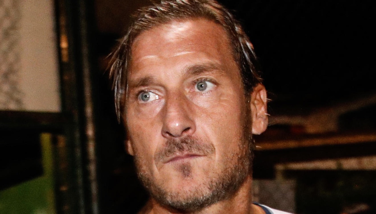 Totti, bocciato l’accordo con Ilary: la rottura con l’avvocato Bernardini De Pace