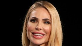 Ilary Blasi dimentica Francesco Totti: le foto del bacio con Bastian