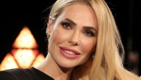 Ilary Blasi si scopre su Instagram. E volta le spalle al passato