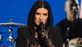 Contro la violenza sulle donne: “Grazie Laura Pausini per quanto fai”
