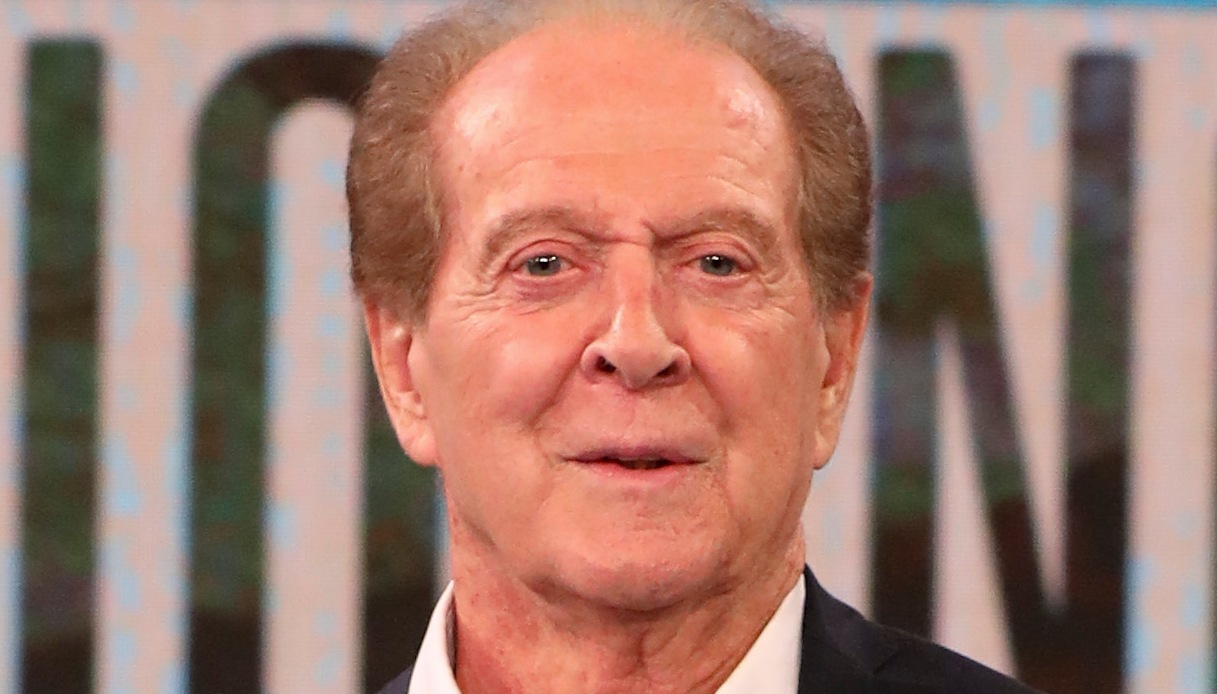 Memo Remigi: “Tutelo la mia dignità”. E fa causa alla Rai