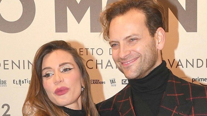 Alessandro Borghi presto papà, sorpresa sul red carpet: Irene Forti è incinta