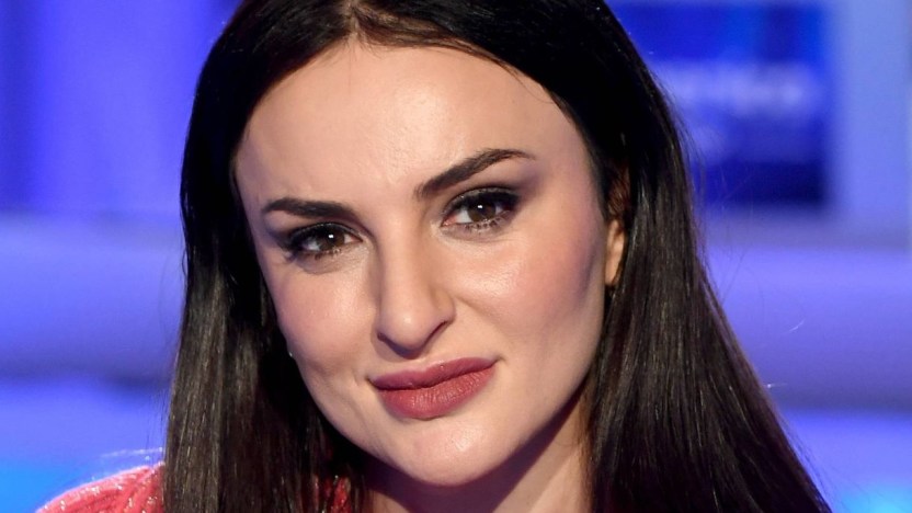 Arisa, la confessione sui capelli e sul cambiamento: sempre più libera e originale