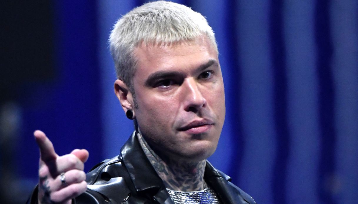 “X Factor”, Fedez senza tatuaggi: come ha fatto a rimuoverli