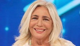 Domenica In, arriva Eros Ramazzotti. Ma Mara Venier chiude prima