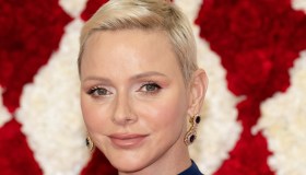 “Charlene di Monaco incinta”, spunta la cartolina di Natale che rivela tutto