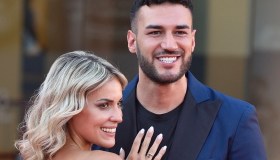 L’originale proposta di matrimonio di Lorenzo Riccardi a Claudia Dionigi con lo zampino della loro bambina