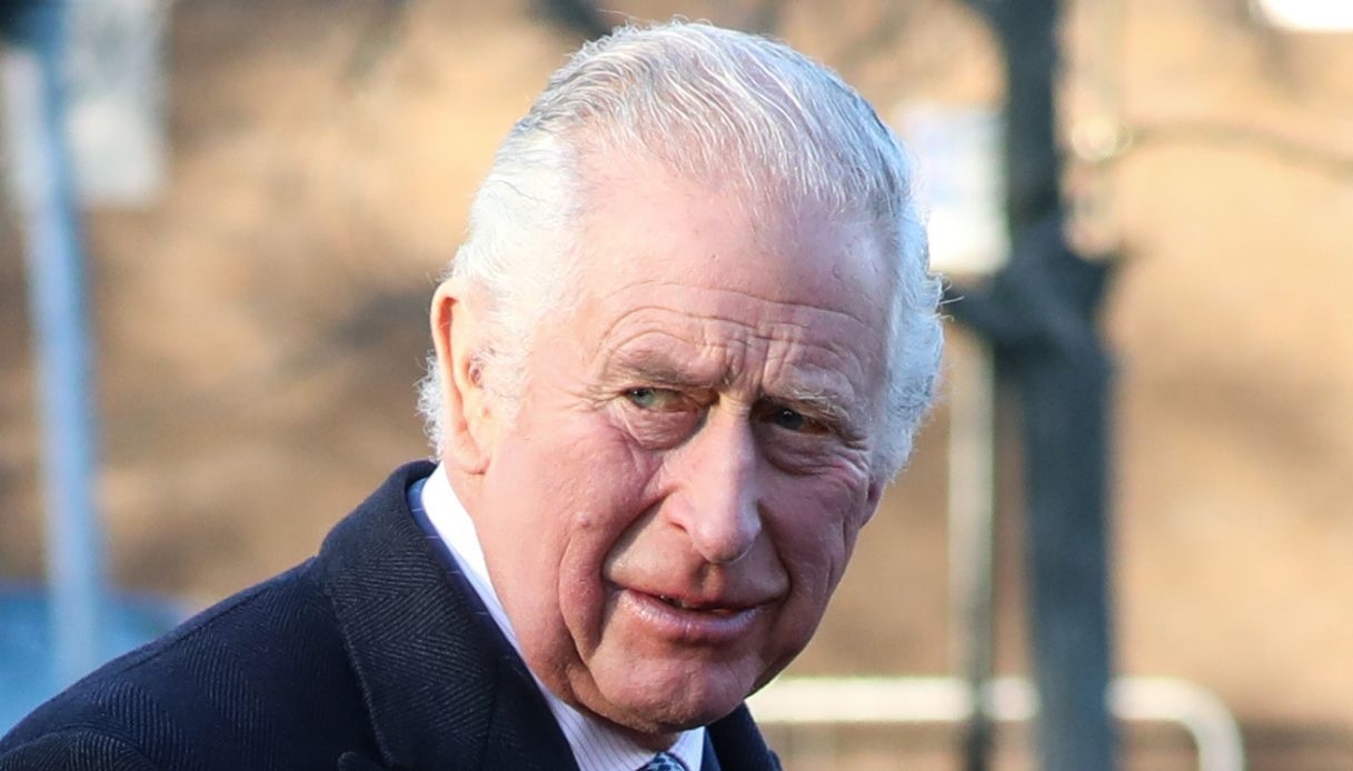 Problemi per Carlo: “Il Re è vulnerabile”. La sicurezza è compromessa