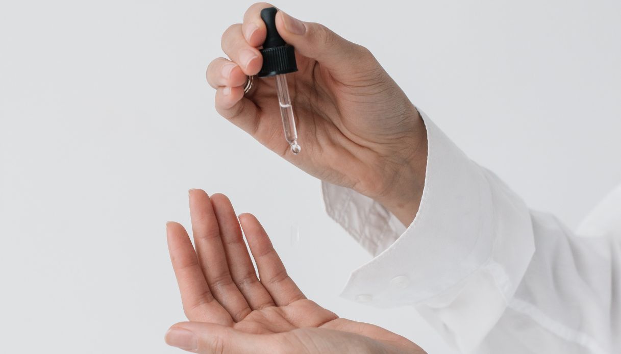 Cos’è il bakuchiol e perché dovresti usarlo per la tua skincare Bakuchiol olio