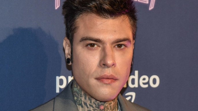 Fedez, il nuovo tatuaggio dopo il tumore: il significato e la dedica speciale
