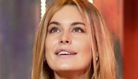 Sophie Codegoni incinta si confessa sui chili in gravidanza: “Non mi va di fissarmi”