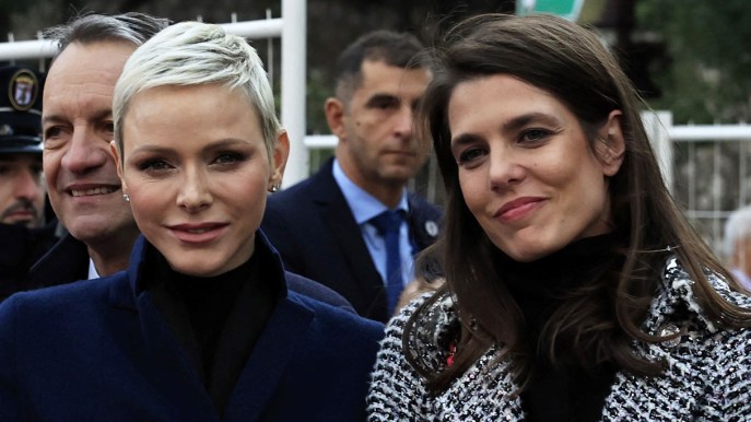 Charlotte Casiraghi incinta: la foto che l’ha tradita con Charlene di Monaco