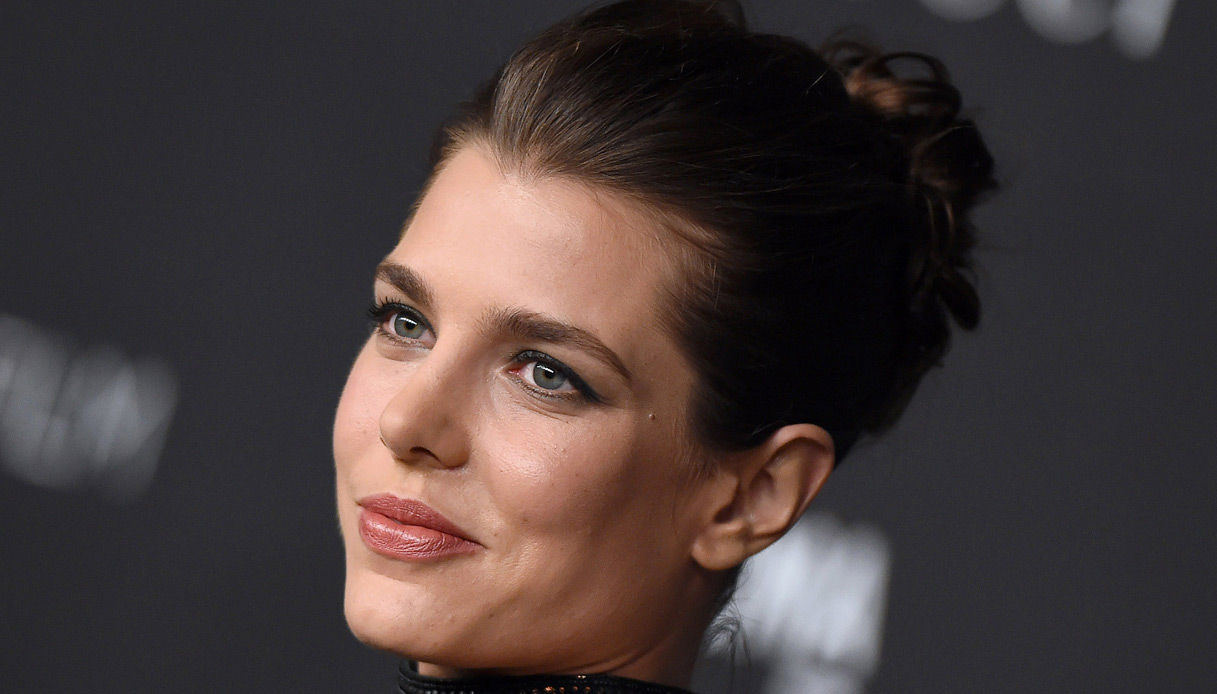 Charlotte Casiraghi incinta del terzo figlio: rovinata la festa a Charlene di Monaco